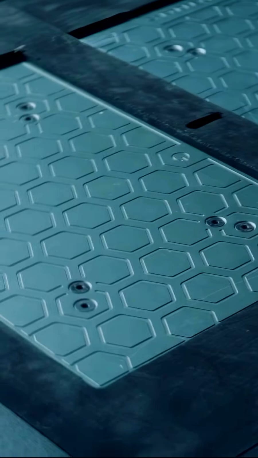 Detalle de placa de fuerza